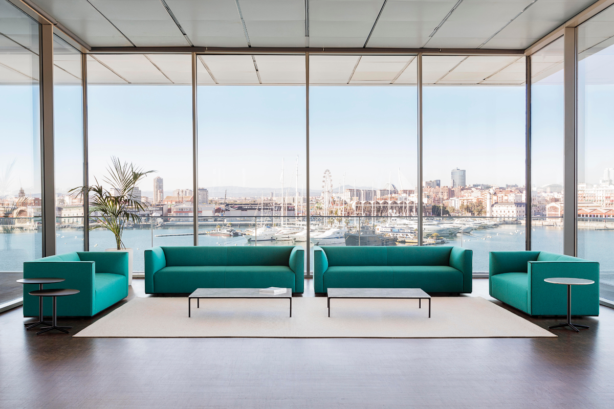 andreu_world_grand_raglan_sofa