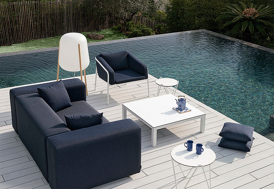 calma-outdoor-furniture-and-llum-lamp