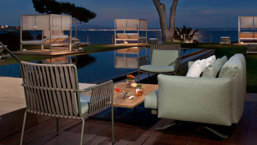 The outdoor spaces of the Hotel Gran Meliá del Mar in Mallorca have been furnished with some of the latest outdoor collections of KETTAL