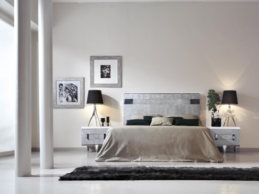 Otro dormitorio EUPHORIA con unos atractivos acabados en plata y cromo