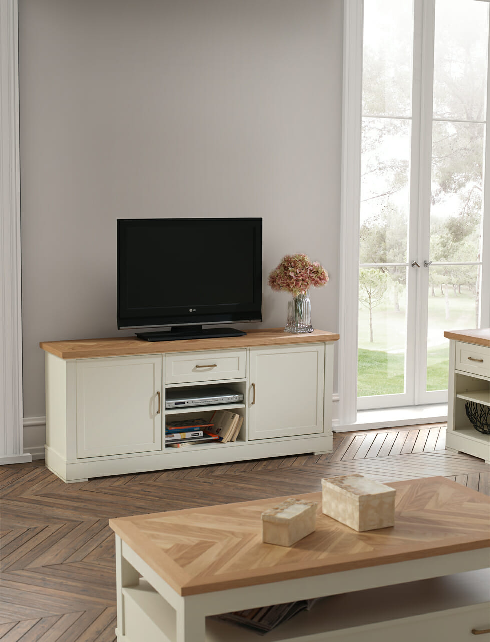 panamar-muebles-white-lacquered-living-room-furniture