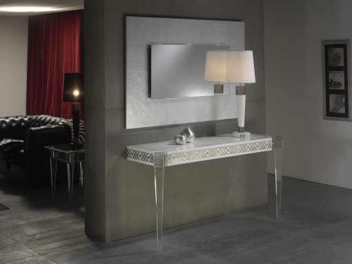 Console in silver finish and acryl glass by TOMAS
