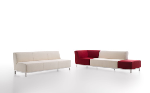 AKKA, a sofa that plays with forms and colours...