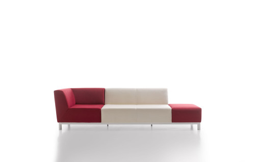 Modular combinations with the AKKA sofa...