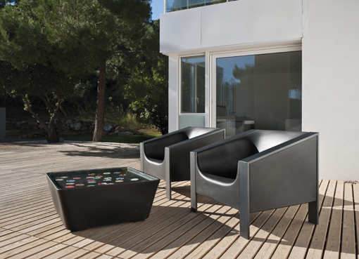 The CUBE outdoor collection, available in different finishes
