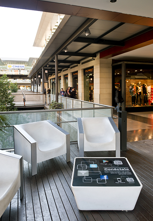The CUBE collection in the relaxation areas of the La Maquinista shopping mall, Barcelona
