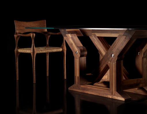 The SFORZA table and the SARA BOND chairs