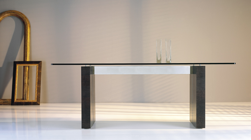 Contemporary dining tables of the CITY collection