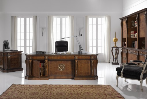 DALÍ collection, executive desk in elm, TRADITIONAL line