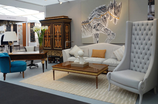 The ATHENEA collection and the ALHAMBRA cabinet in the classic haute décor section...