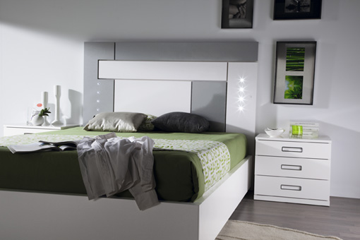 EOS EVOLUTION, a new bedroom line with a lot of options: led lighting, upholstered headboards and beds, glass decorations and high-gloss lacquers...