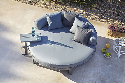 FLAT daybed by Mario Ruiz for GANDIA BLASCO