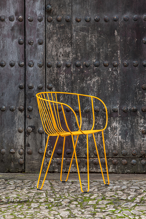 OLIVO chair, light but with a great personality