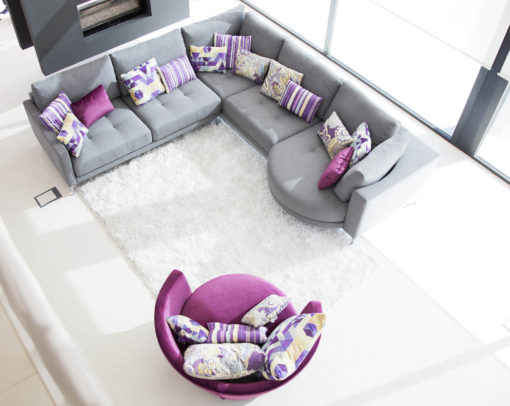 The OPERA corner sofa with the round-shaped chaise longue