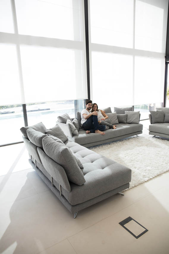 PACIFIC sofa with removable backrests. FAMA