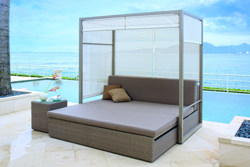 The COAST daybed