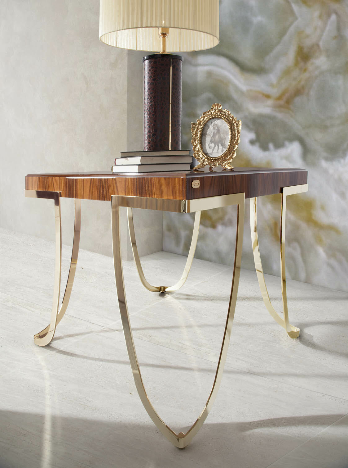 soher-savoy-side-table