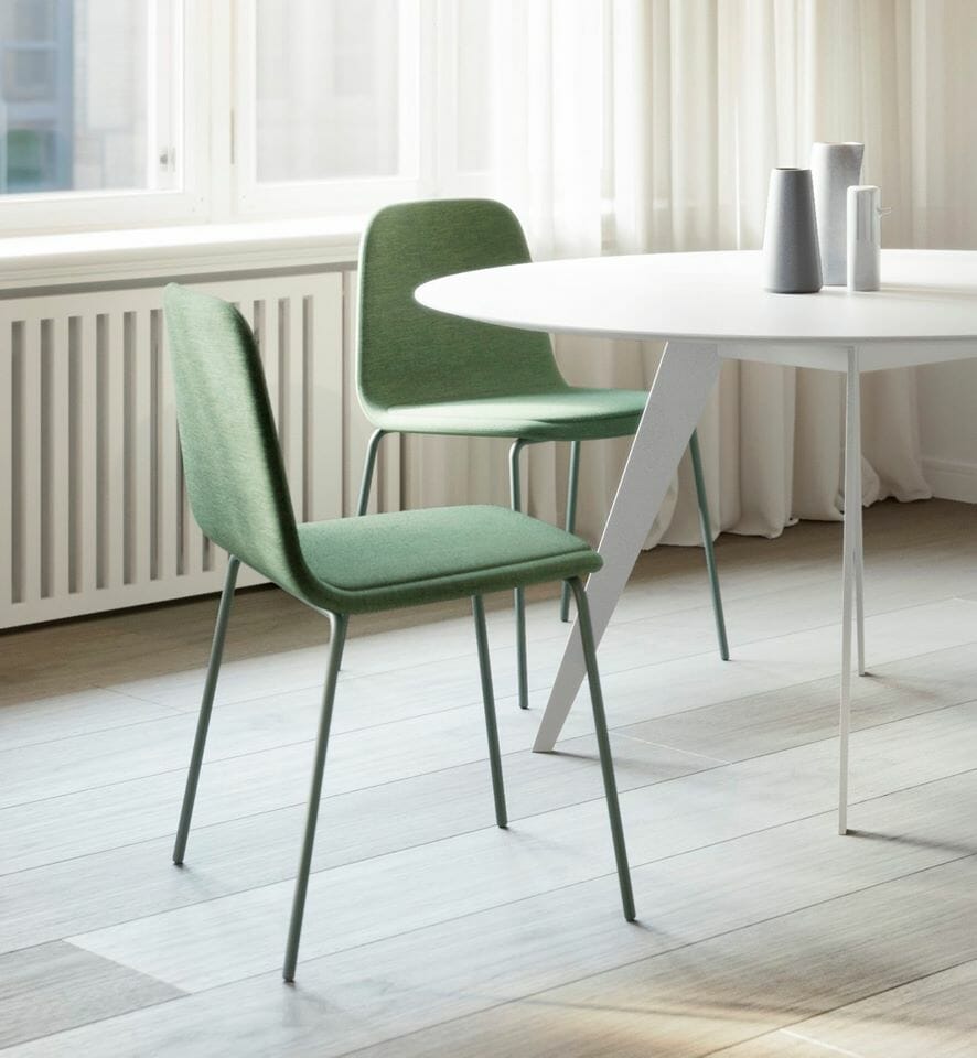 treku-bisell-chairs-aise-table