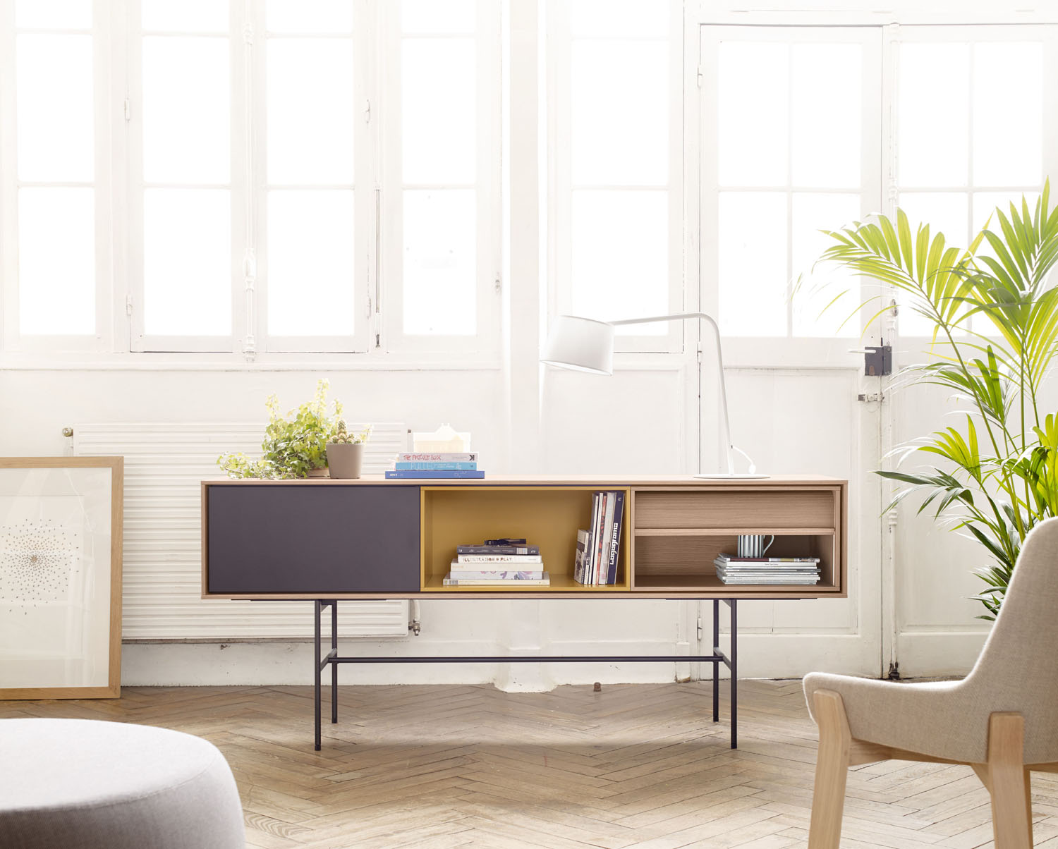 AURA sideboard