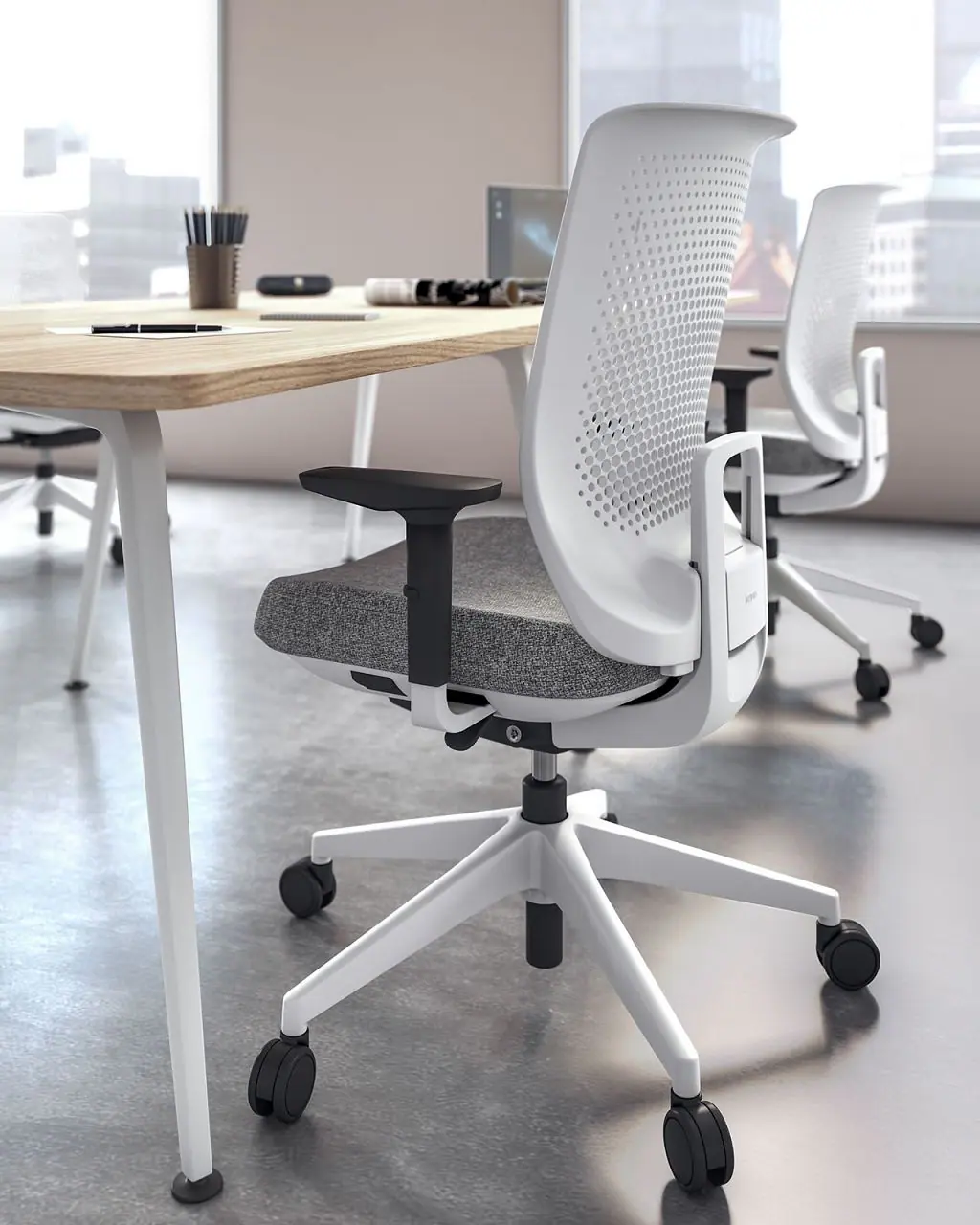 45762-37448-trim-office-chair
