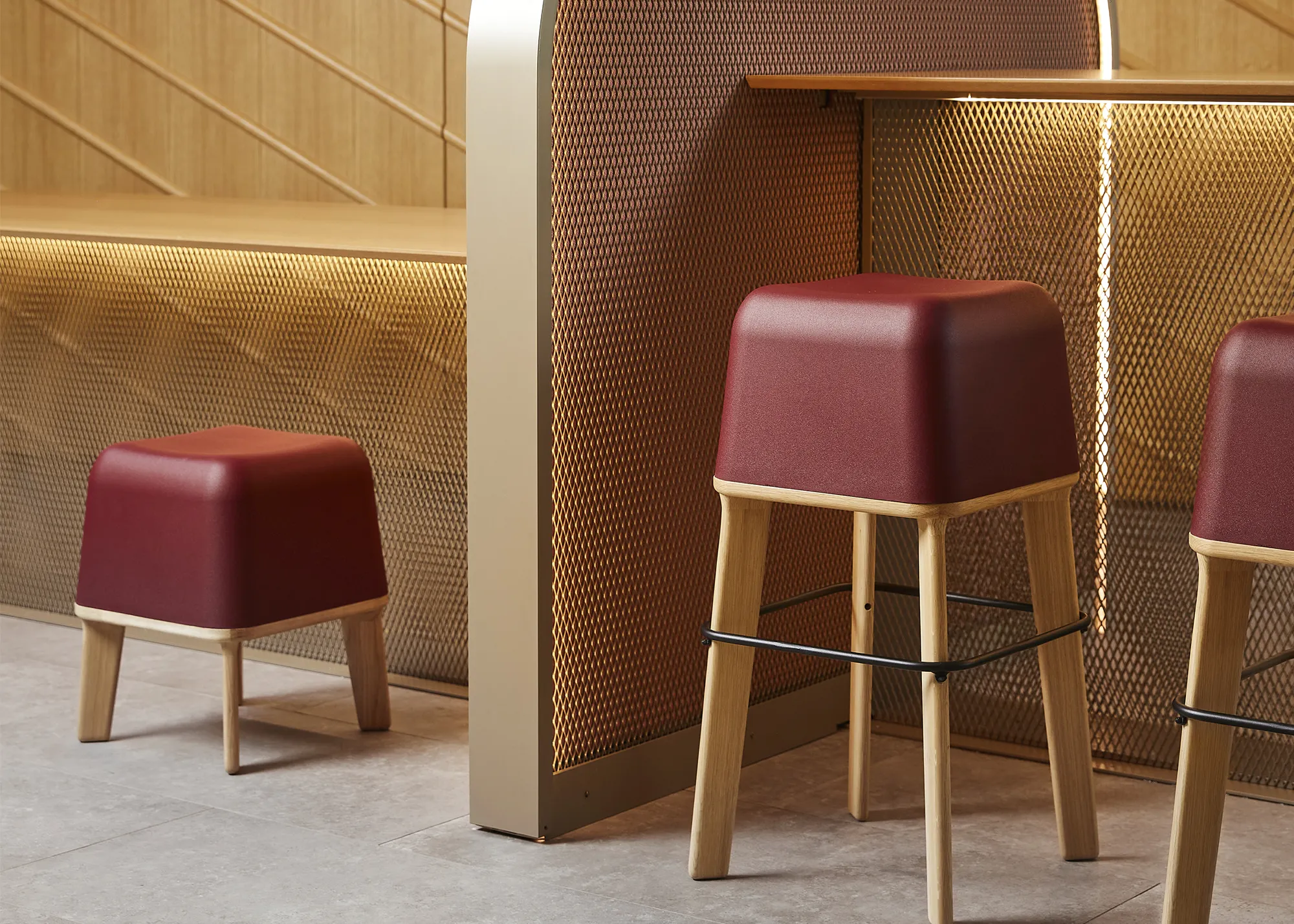 66139-59537-abisko-stool