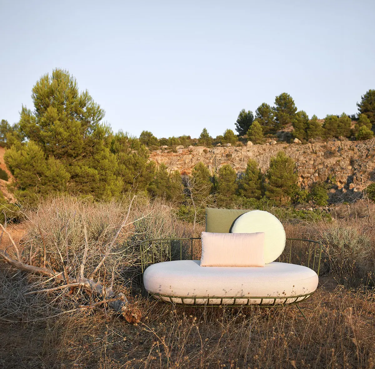 62820-43686-lou-daybed