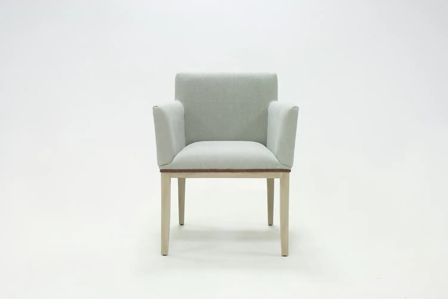 52029-52024-comodo-chair-essence
