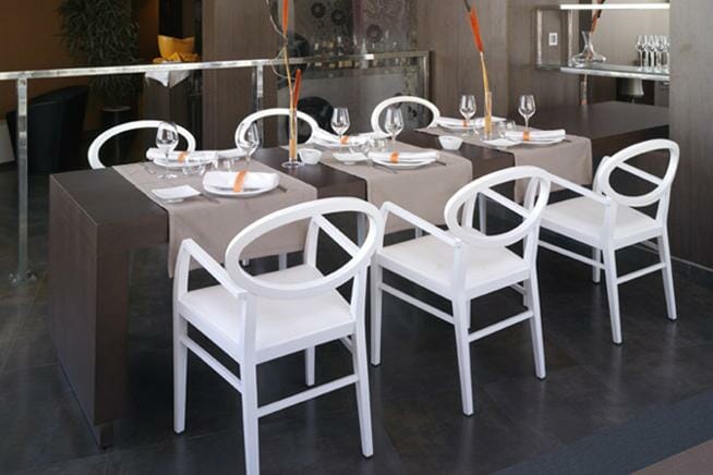14443-14441-vertical-restaurant