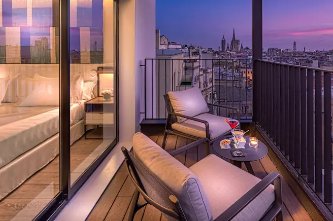 11336-11331-hotel-h10-cubik
