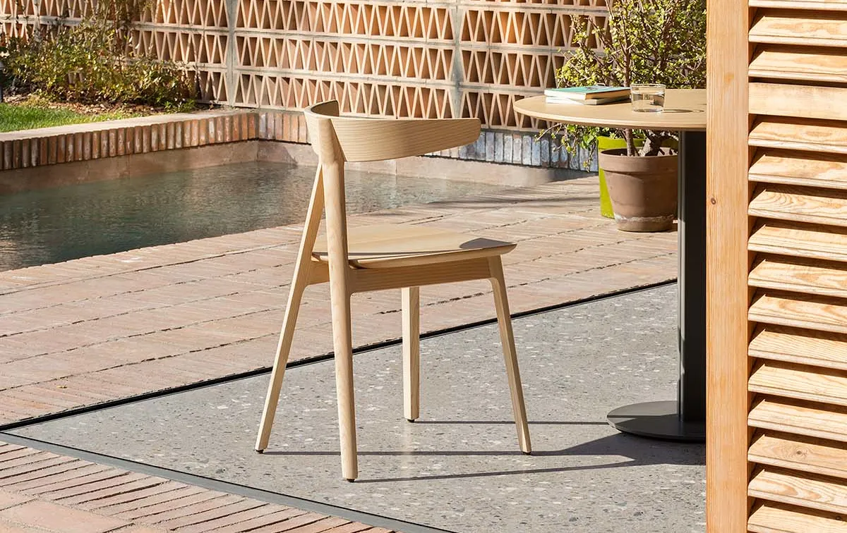 77301-75593-compass-chair