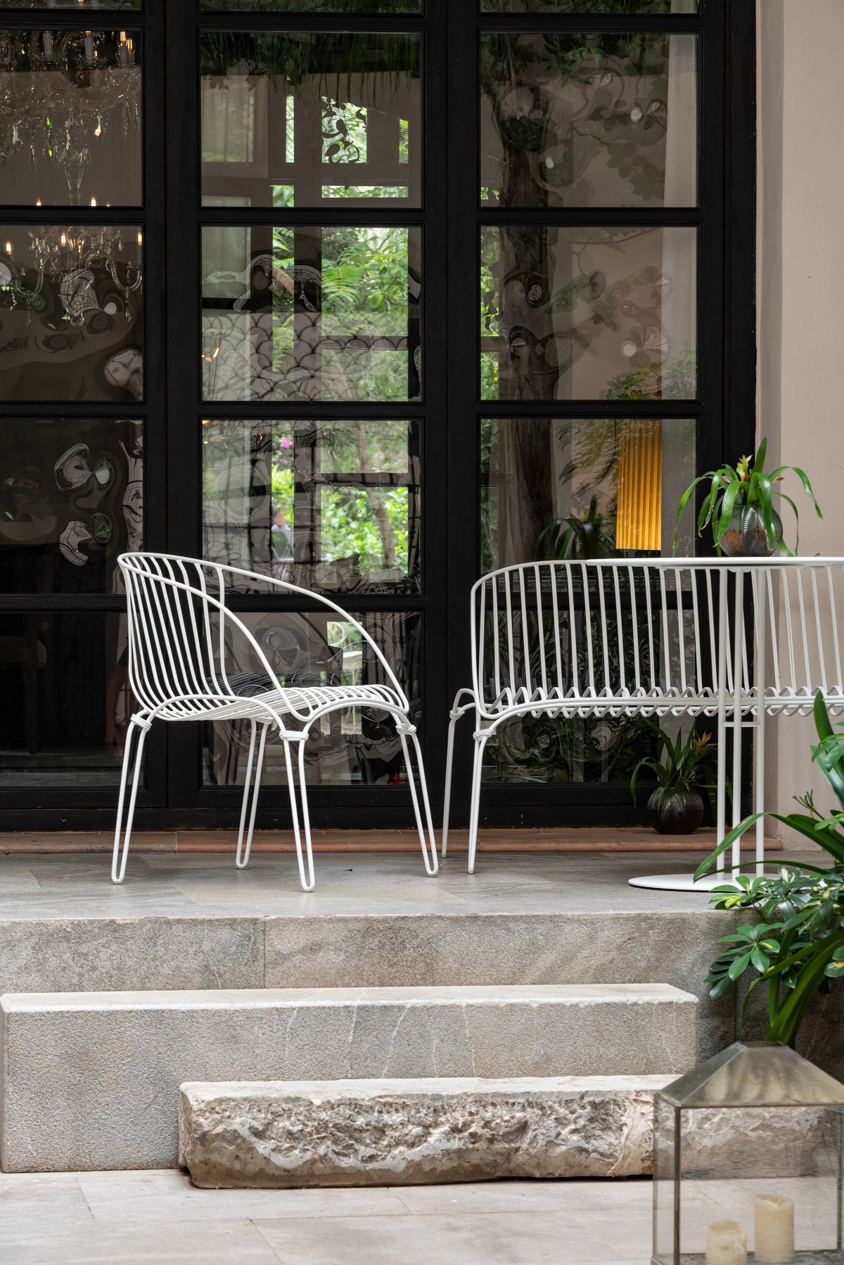 65408-65399-colonial-outdoor-lounge-furniture