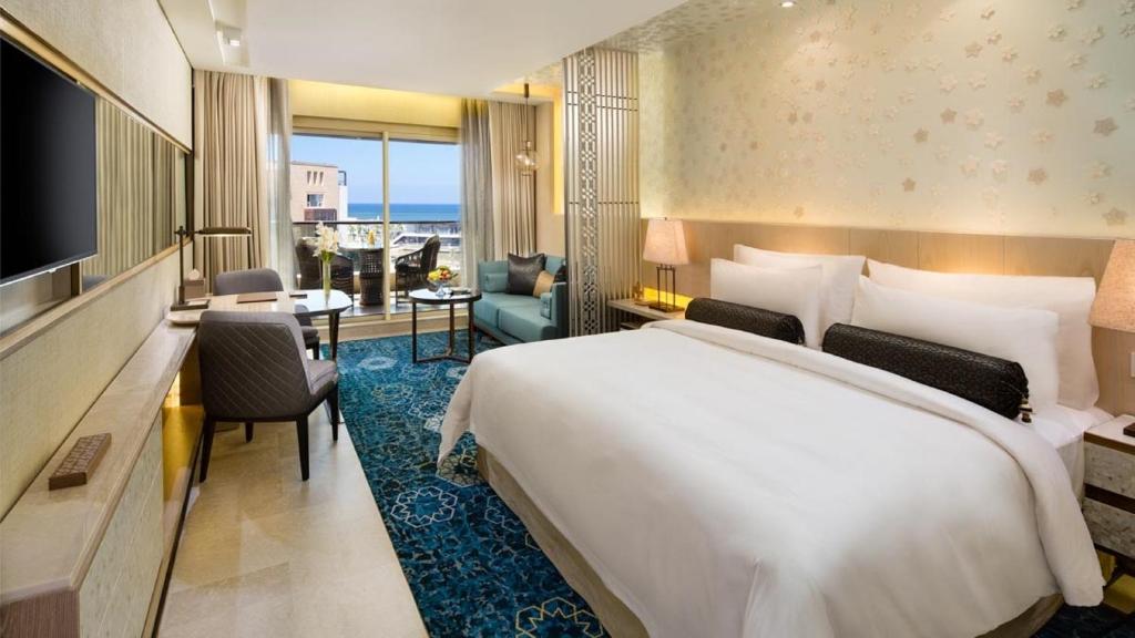 67321-67318-kempinski-summerland-beirut