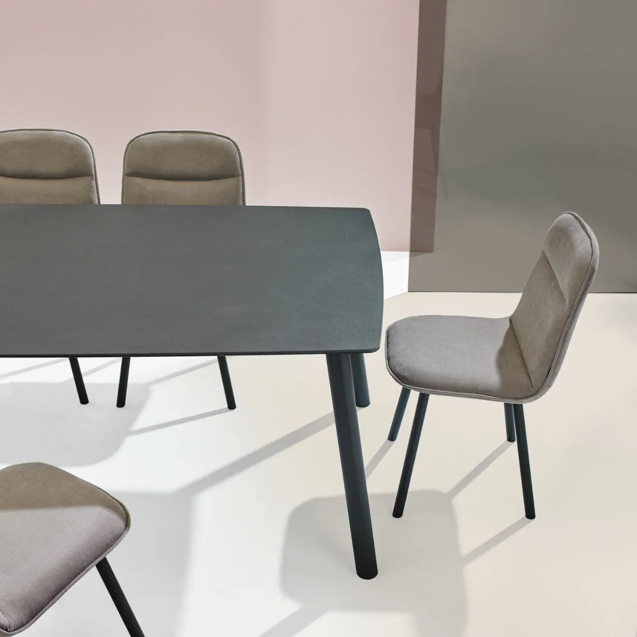 26698-26689-koln-chairs-table