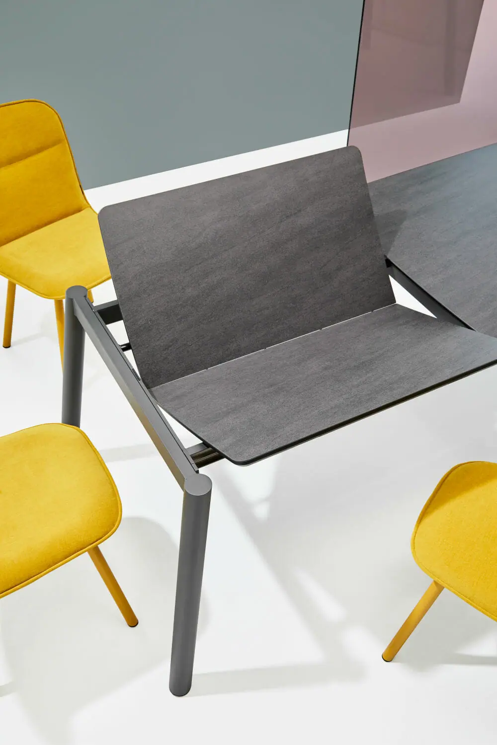 26699-26689-koln-chairs-table