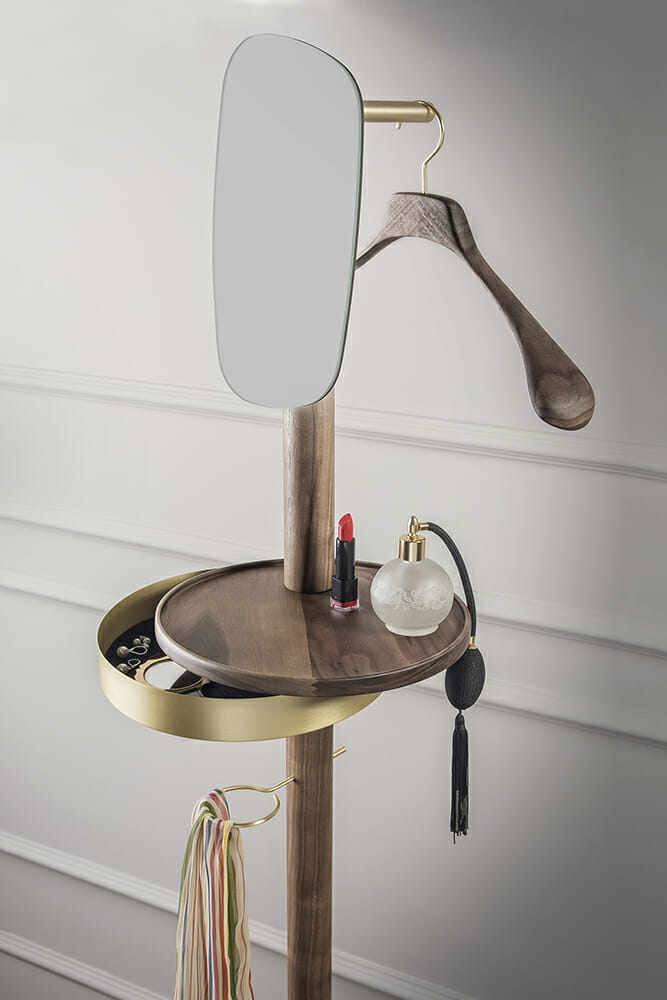 Mueble de España - Products - W valet stand