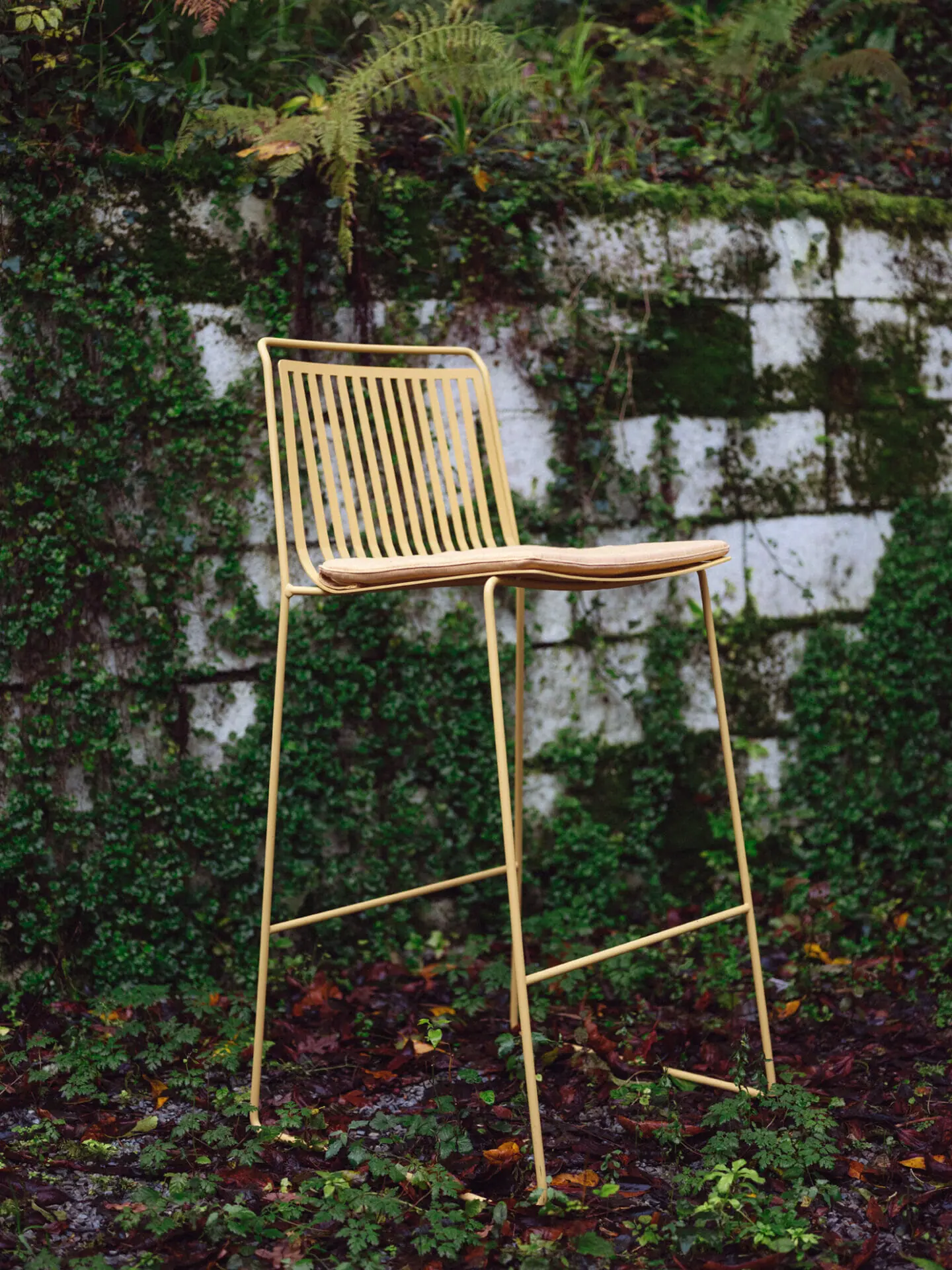 53431-53425-alo-outdoor-stool