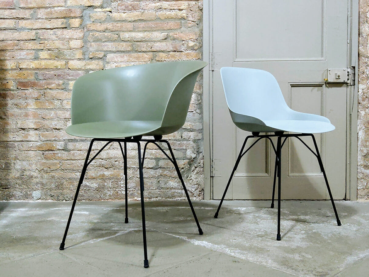 48079-47742-pond-armchair