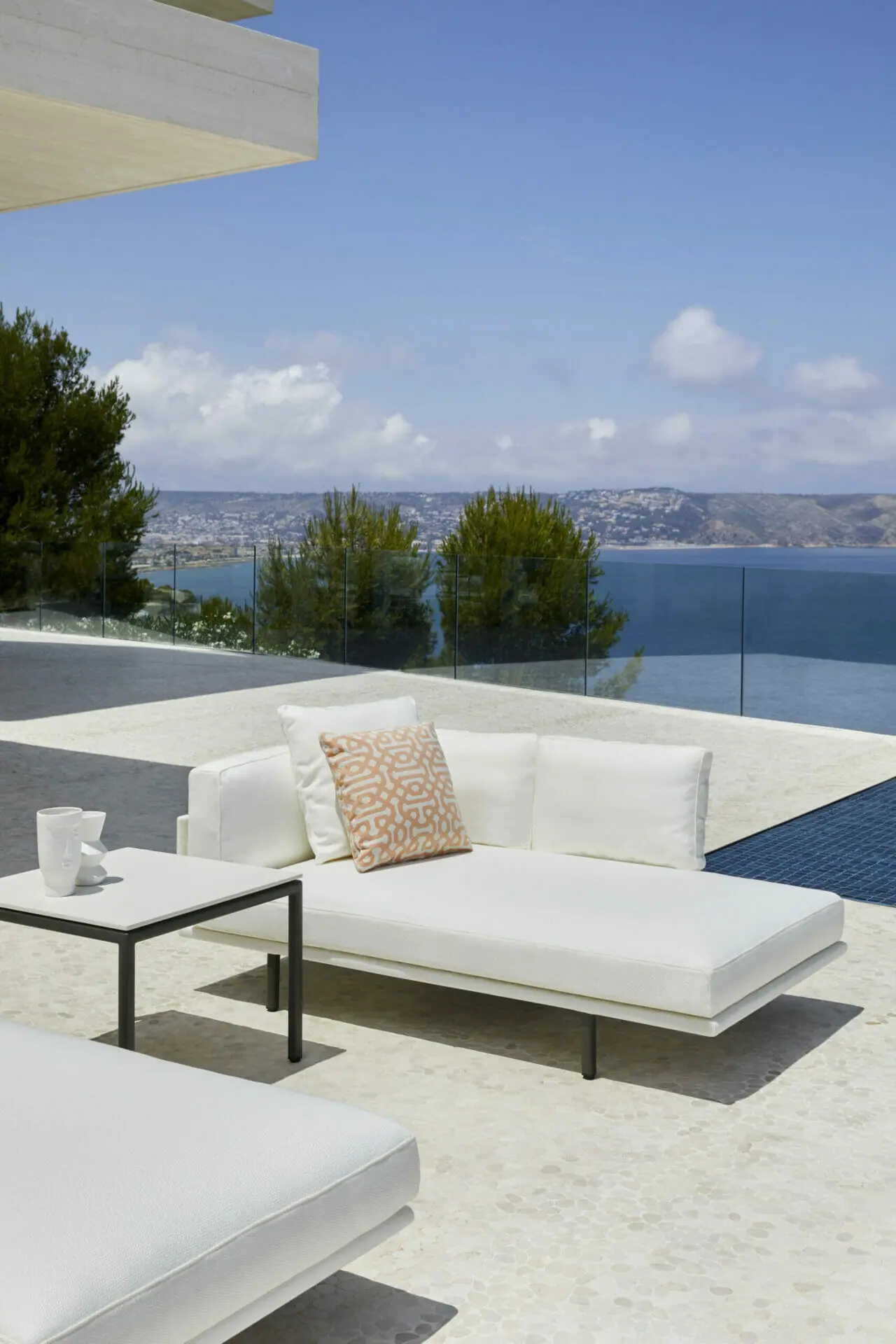 73324-68757-long-island-outdoor-modular-lounge-collection