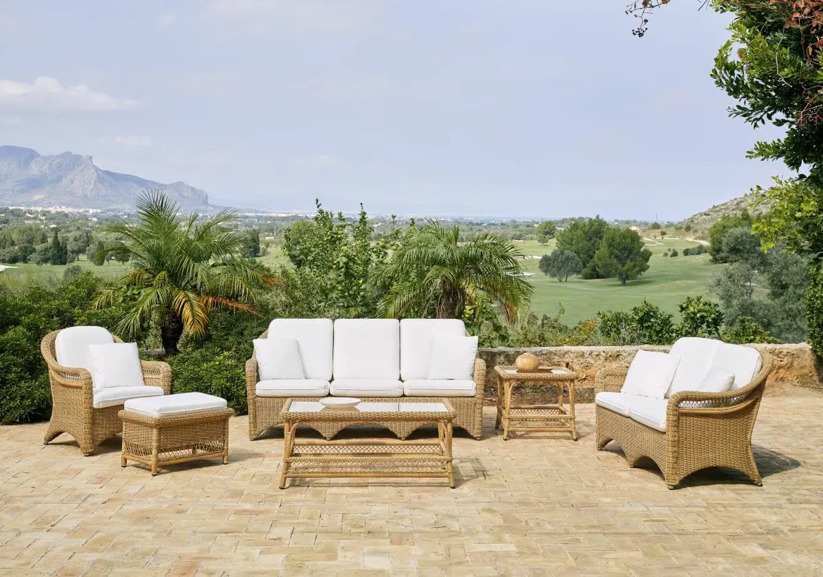 73288-73284-arena-outdoor-lounge-collection