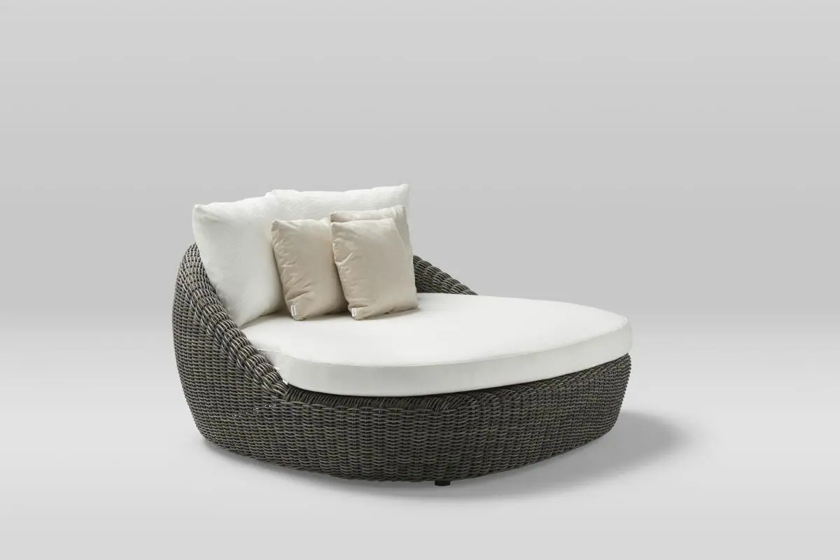 73513-68764-heritage-outdoor-lounge-collection