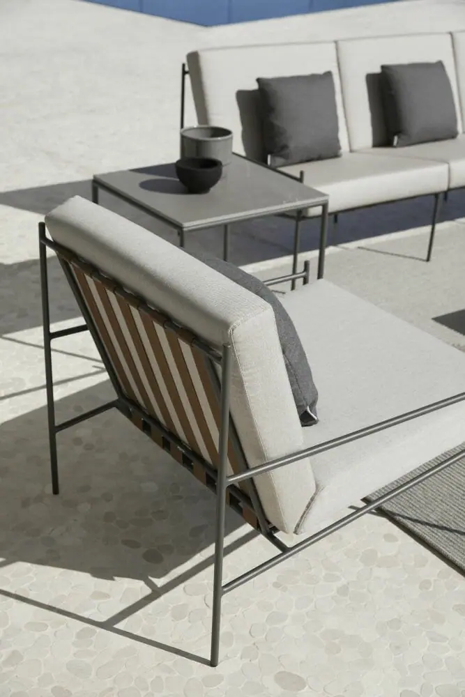 73407-73404-outdoor-lounge