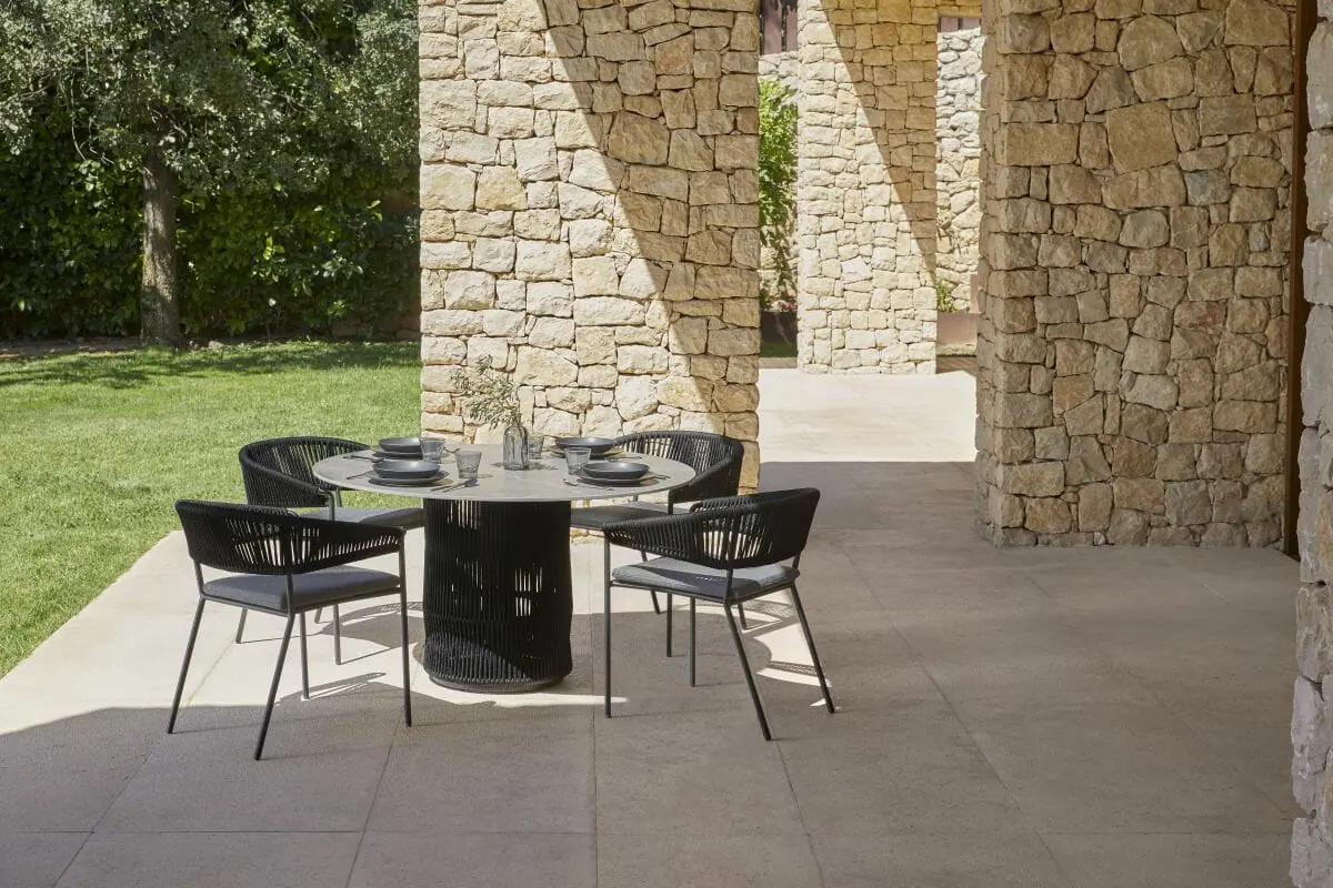 73564-73559-weave-outdoor-dining-set
