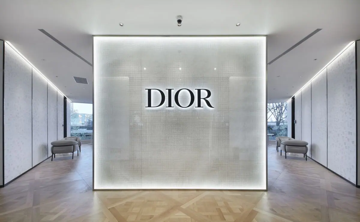 71386-71379-dior-offices