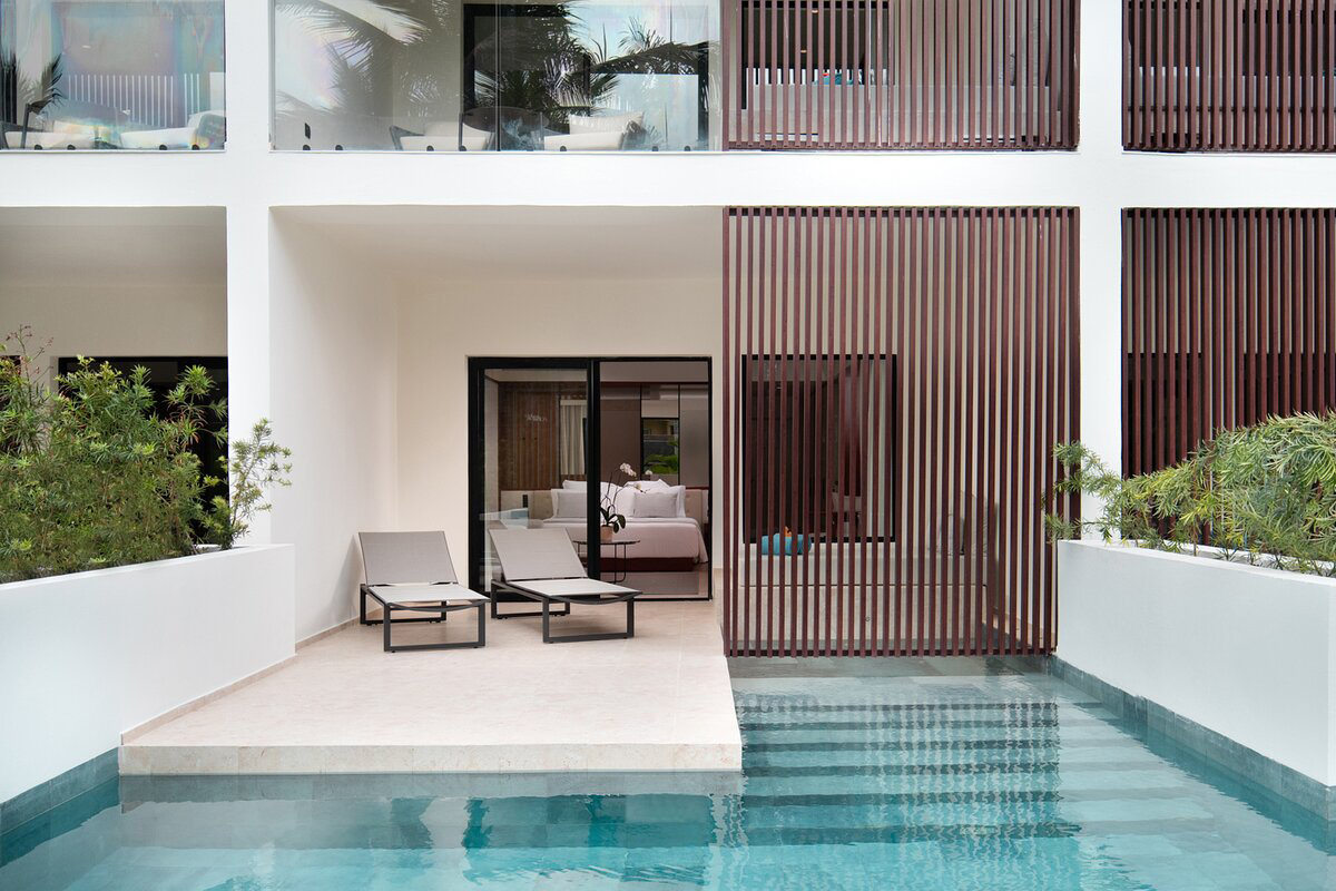 63803-63800-bg-live-aqua-beach-resort
