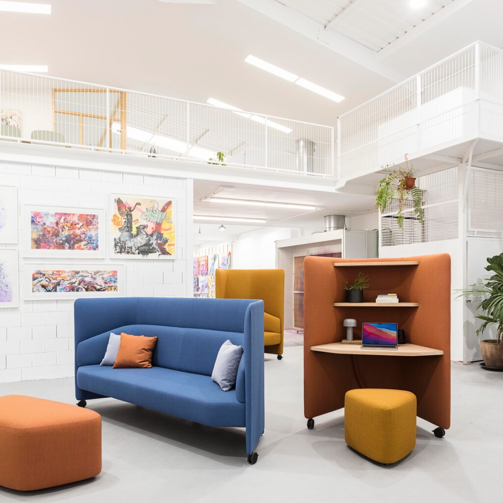 IN OUT Office Collection | Alfredo Häberli | ANDREU WORLD