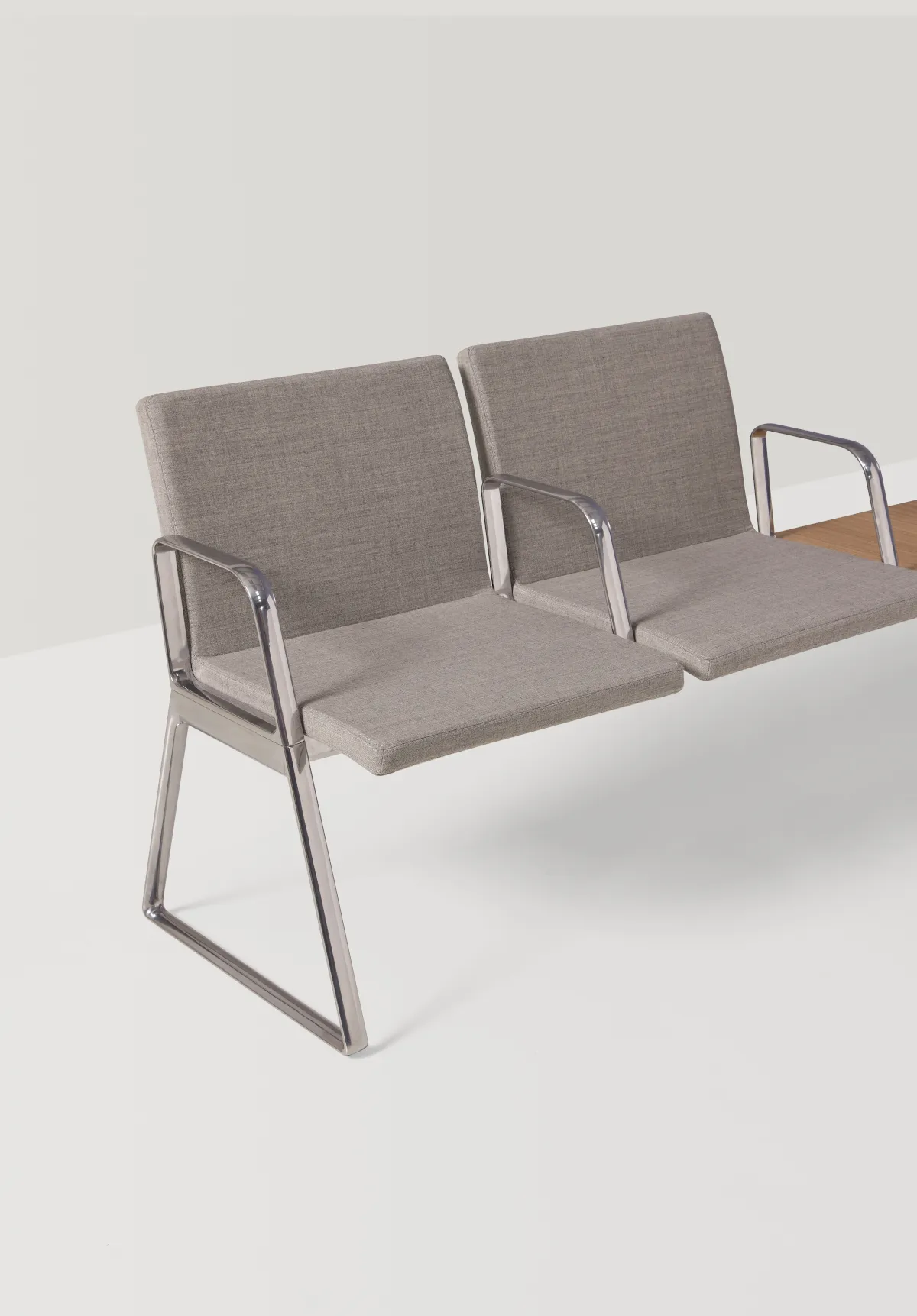 82647-82643-lin-tapiz-seating-system