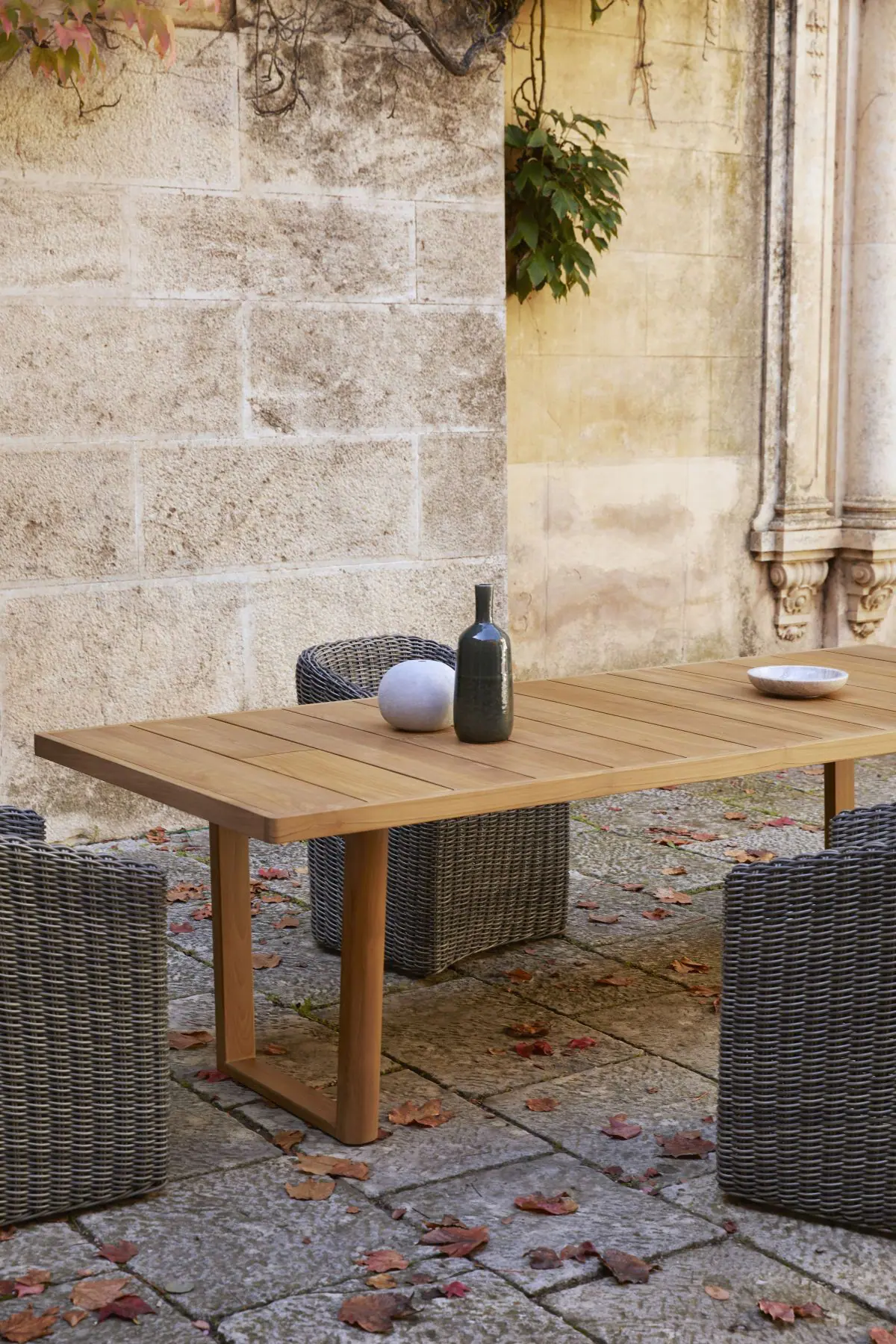 79819-73494-heritage-outdoor-dining-set
