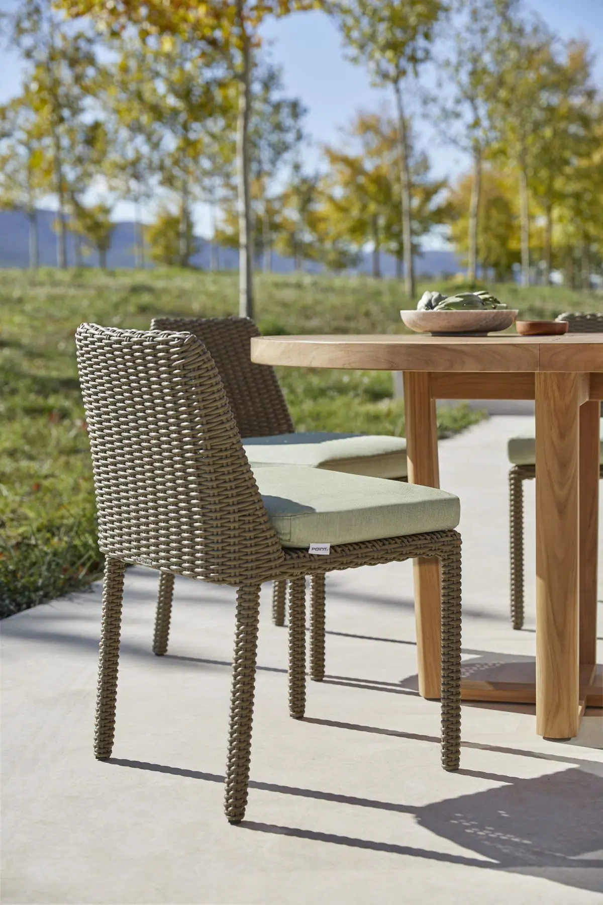 79801-73494-heritage-outdoor-dining-set