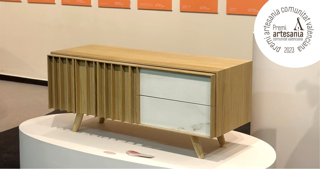 Mueble de España - Sala de prensa - CANCIO presenta su nueva coleccion de  barras moviles y taburetes para hogar y contract