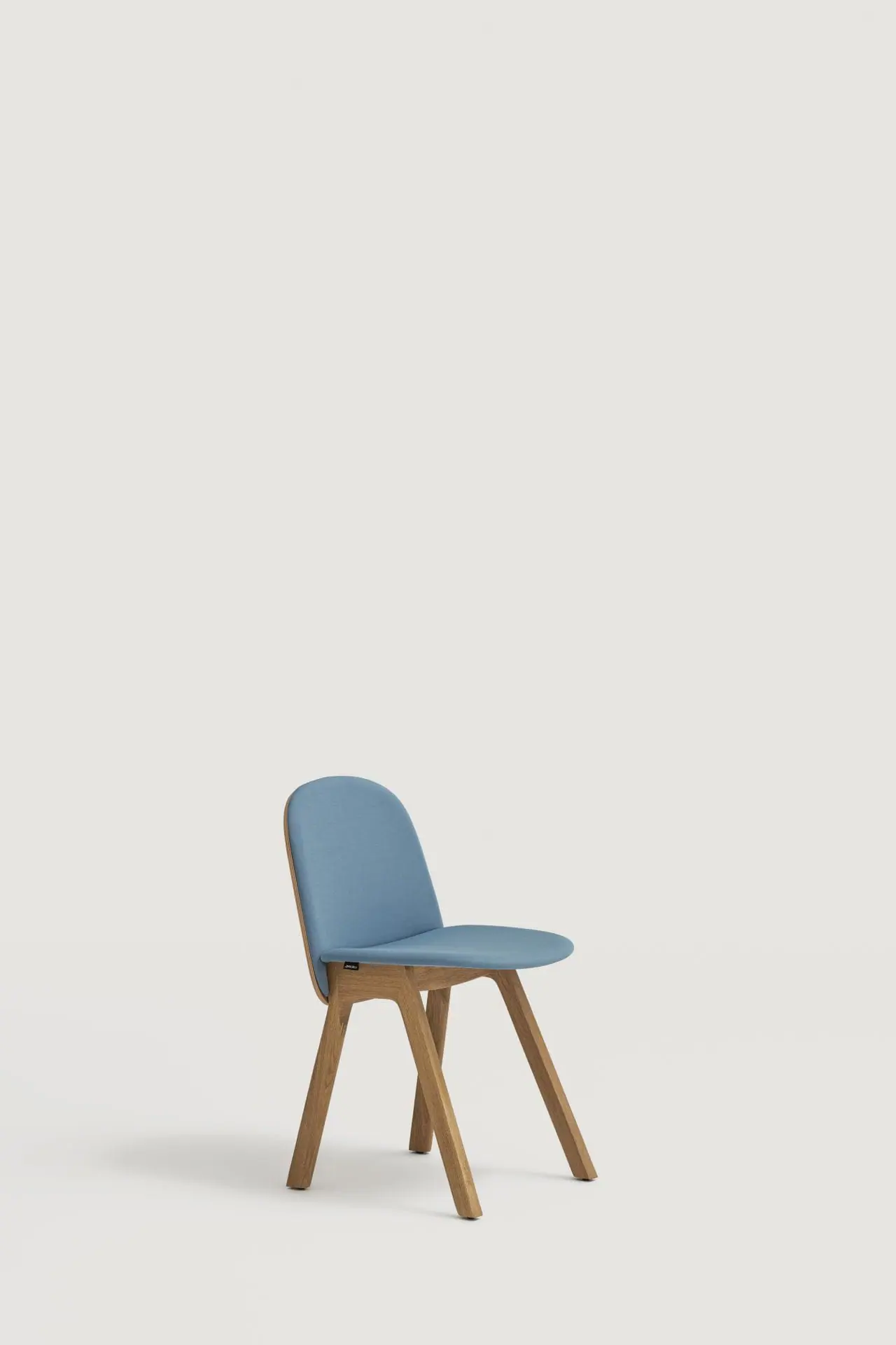 capdell-wedge-chair-03